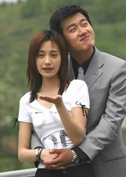 导演:何洛 主演:佟大为 杨雪 朱雨辰 孔镱珊 王珞丹 年份:2005 类型