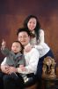 钧昊和钧昊爸爸妈妈;钧昊爸爸是阿里巴巴五金徽章博客的写博者,在阿里巴巴的笔名是:钧昊俊男/五金工艺礼品;钧昊妈妈是阿里巴巴幼儿教育博客的写博者,在阿里巴巴的笔名是:幼教专家;希望大家一并支持。