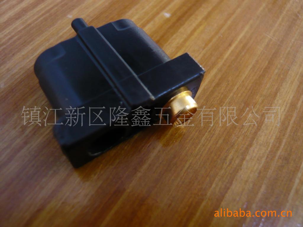 电子插件外壳:线缆插头护套+POM塑胶件