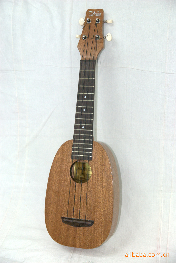 尤格利利 尤格丽丽 小提琴 夏威夷四弦琴ukulele