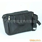 2011新款斜跨式腰包(图) 款式多样 05-23