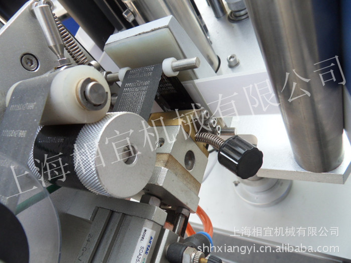 矿泉水贴标机打印日期部分