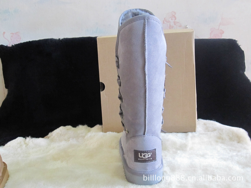 专业厂家生产,批发直供2012最新暴款5818品牌特价牛皮雪地靴