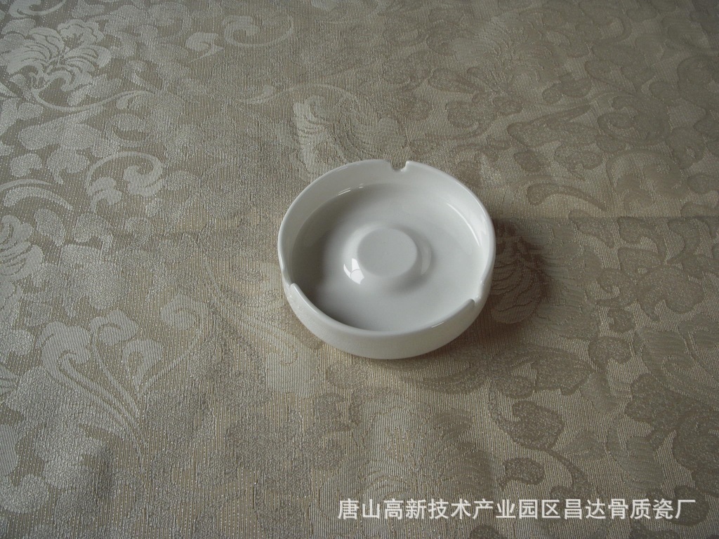 小吉烟缸A