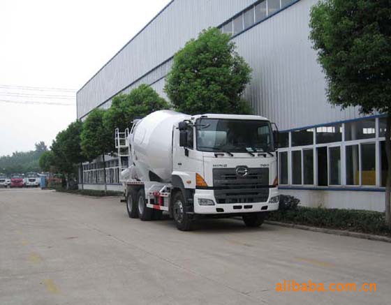 解放12立方混凝土搅拌车/后八轮双桥水泥搅拌车价格图片/水泥搅拌车多少钱