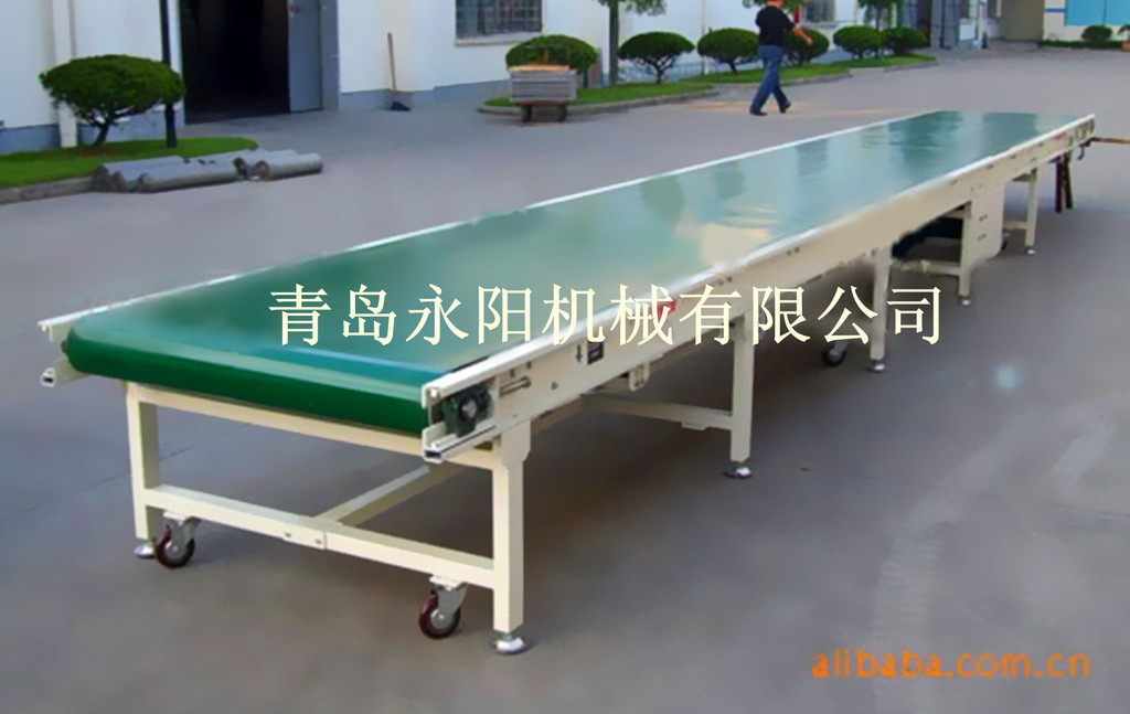 皮带输送机12