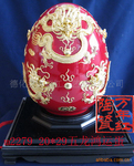 供应漆线雕花瓶万年红陶瓷德化红瓷花瓶中国红瓷五龙鸿运蛋