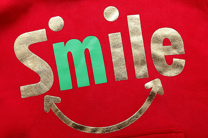 秋冬经典 卡通smile字母 笑脸 连帽抓绒情侣装套头卫衣可做班服 49.