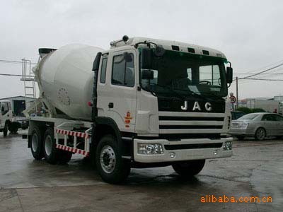 解放12立方混凝土搅拌车/后八轮双桥水泥搅拌车价格图片/水泥搅拌车多少钱