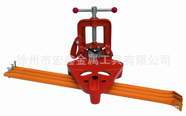 徐州市宏鑫外贸工具是管子台管钳,管子虎钳,割刀,g字夹超高金属跟防水台图片