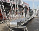 订做铝合金登船梯/船检证书船用梯/铝合金舷梯子-登船梯价格