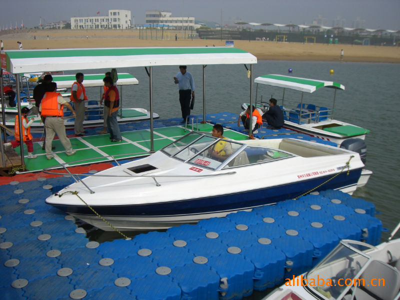 玻璃钢快艇---国际知名品牌:白浪鸟