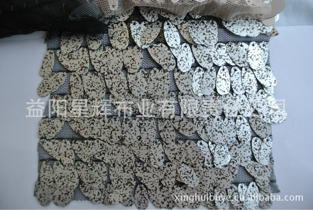 18厘瓜子片圆片珠亮片网格布料婚纱礼服舞台服装箱包手袋面料E019