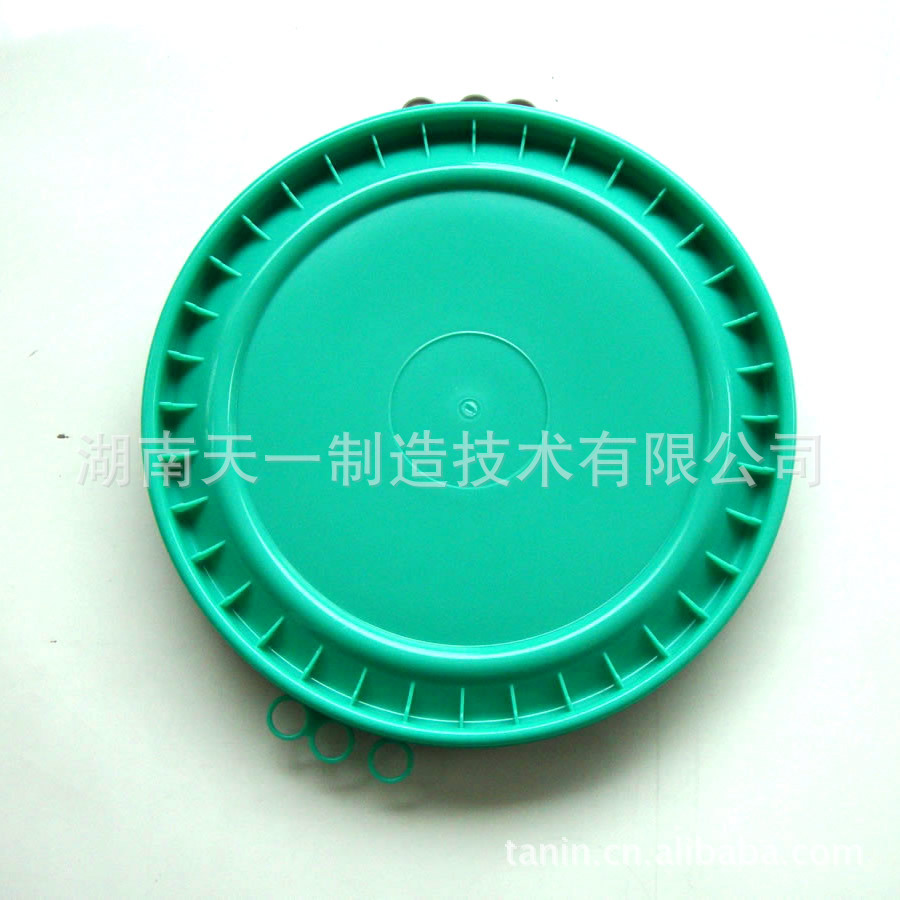 塑料桶