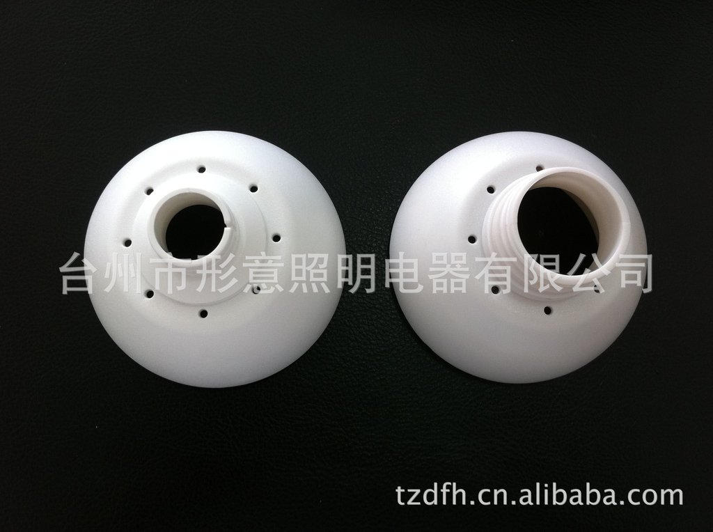 塑胶产品 供应E27塑料灯座路灯底座PC塑料底座