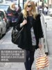  ����ʾ����Fearne Cotton
<br>
<br>������Ƥ��Բ��ͼ���ó��Ƶ�ɫ�����������ֻ���֮�У����˿���ͻ�Գ��޳�������Ч����
<br>
<br> 