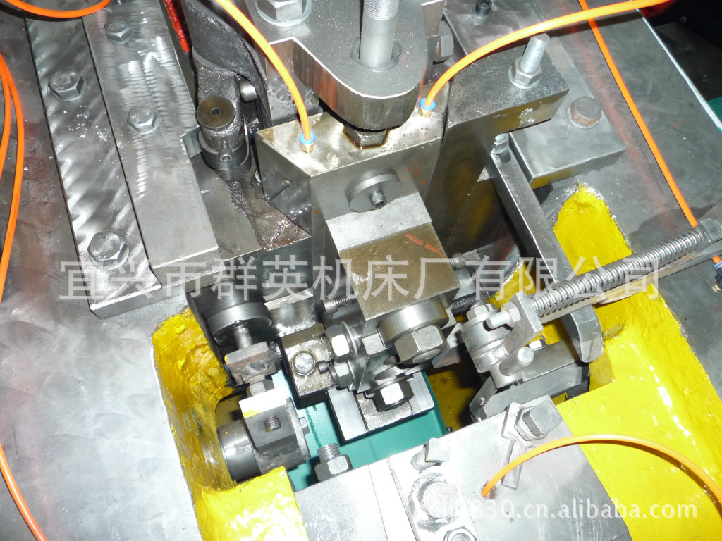 z12系列双击整模自动冷镦机