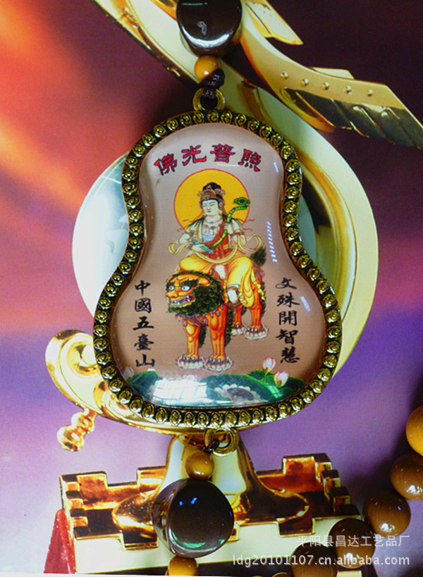 第一, 转一圈就等于念1万遍经,只要在动,就是在为您祈祷的,佛祖保佑