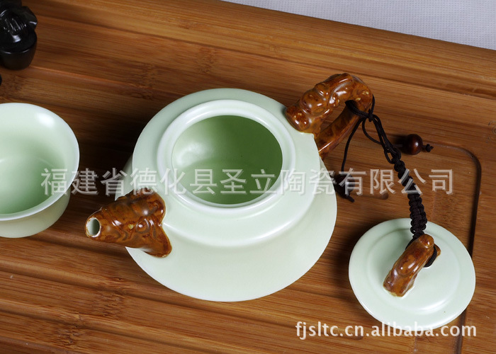 龙行天下 8入月青手彩茶具套装  定窑茶具