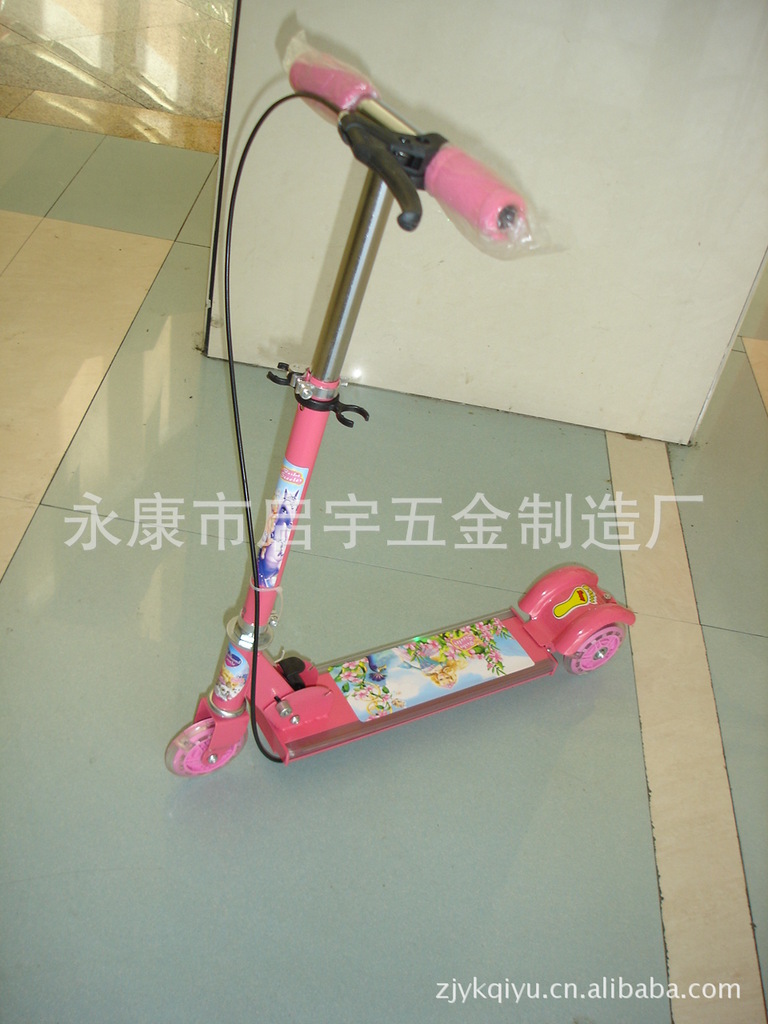 混批:滑板车,二轮滑板车,儿童滑板车,脚踏滑板车【厂家直销】
