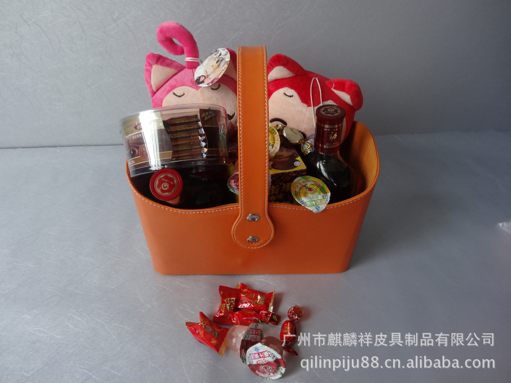 礼篮2013年圣诞节礼物包装礼篮 小额批发皮革礼篮