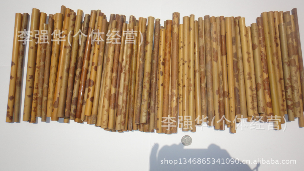 好像一滴滴的血泪,古老忧伤的传说更是衬托出红湘妃竹的神奇和与众不