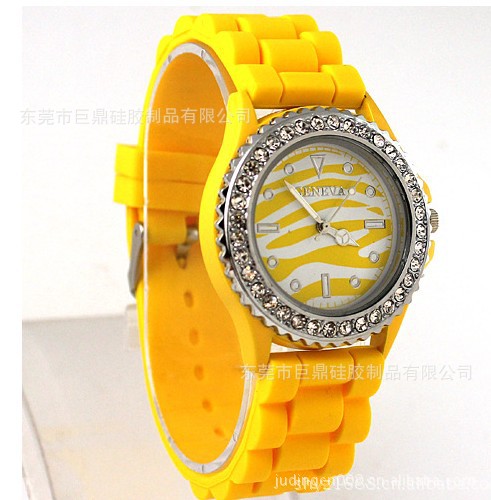 韓國鑲鉆女手錶現貨 女手錶時尚名表 女士手錶品牌廠傢批發
