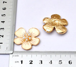 手机贴钻美容材料-合金镶钻配件-WL珍珠芯白色五瓣花1个