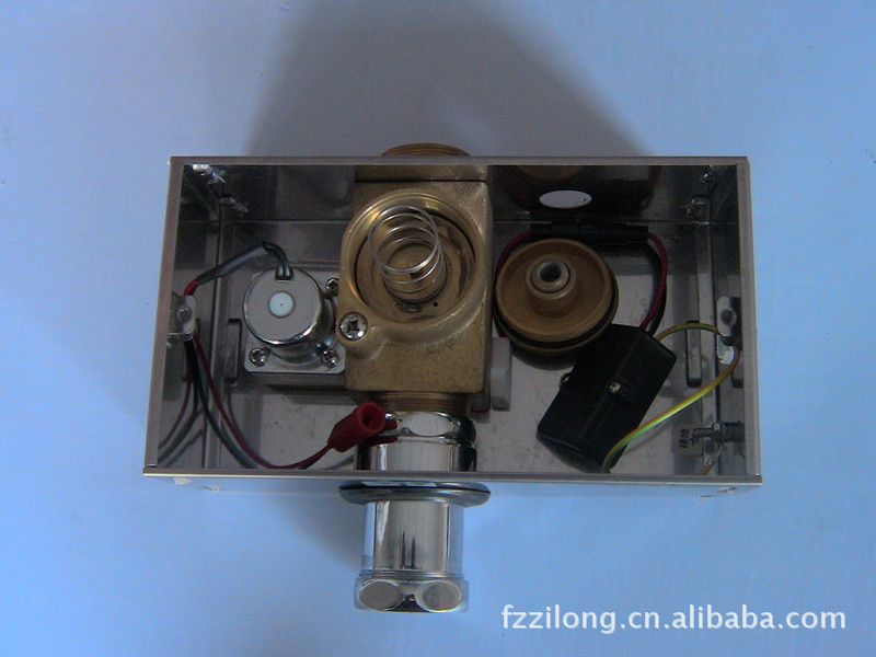 水暖卫浴五金 便器/马桶配件 世博专用产品 zilong 大便感应器 ht-ad