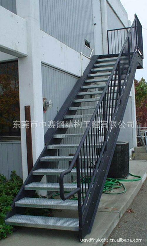 供应东莞钢结构楼梯制作 钢结构码头安全梯