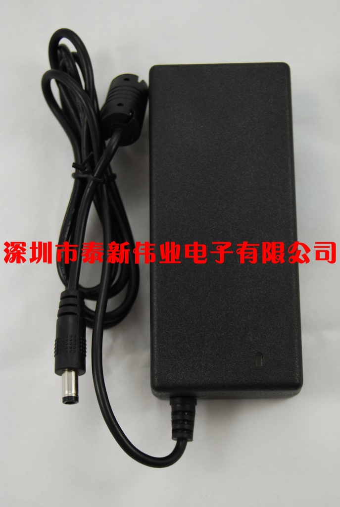 24V 2A 英规 桌面式 背