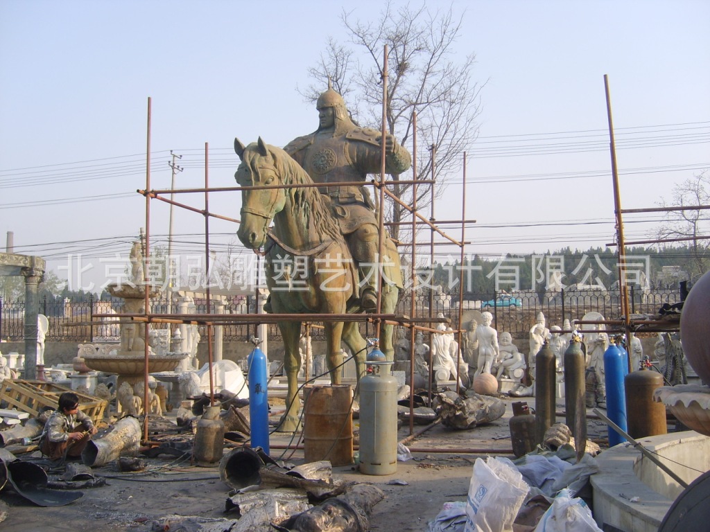 雕塑制作现场
