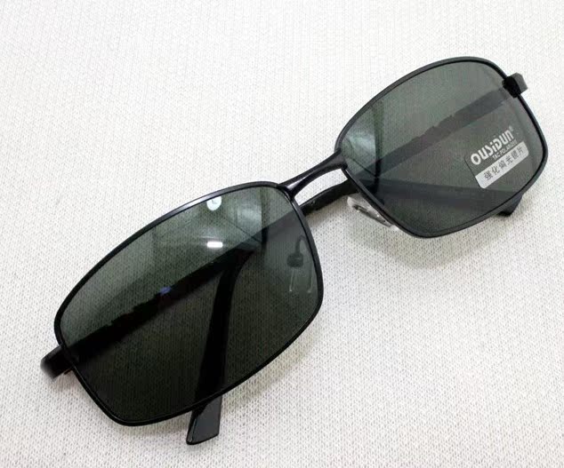 2013新款太陽鏡偏光鏡司機(jī)鏡墨鏡開車釣魚 跑江湖地?cái)倧S價(jià)直銷