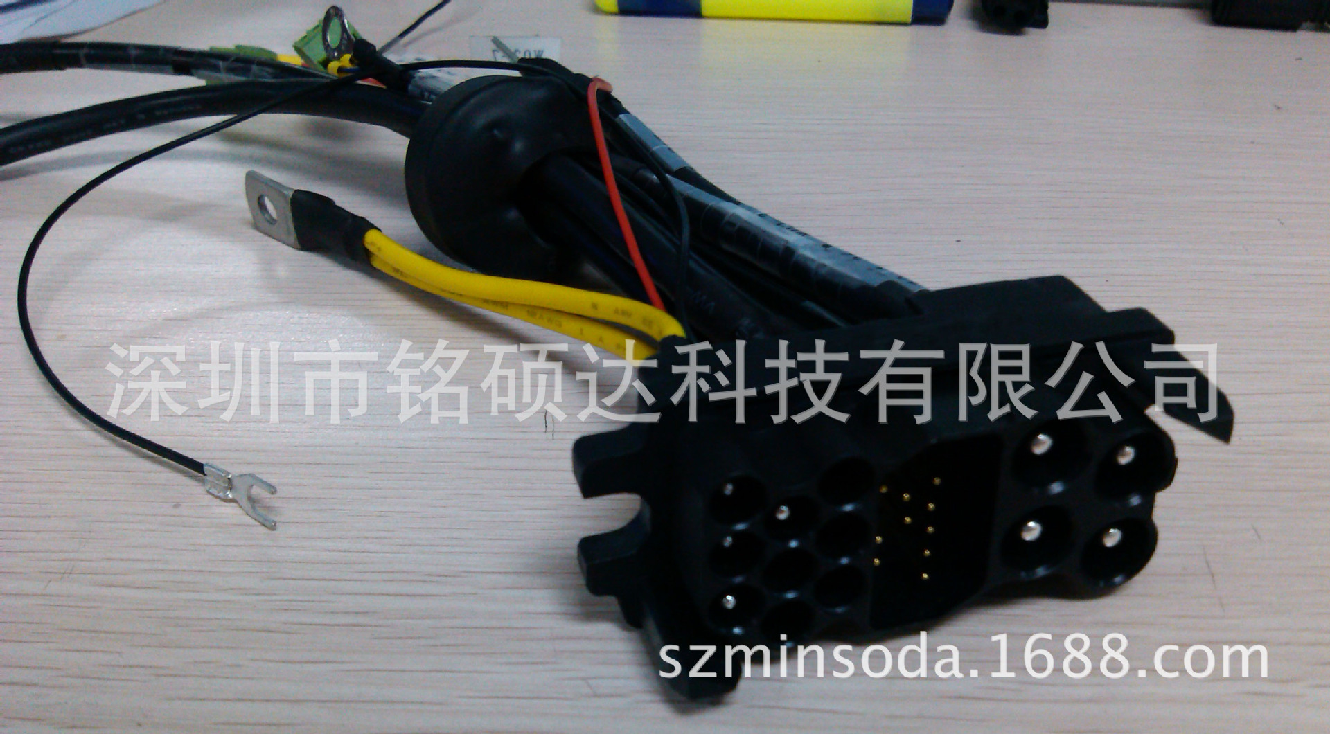 37芯连接器