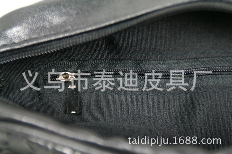 PU编织格纹带蝴蝶结装饰单肩斜跨包TD10001