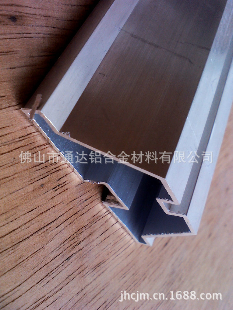 YP20121011170642