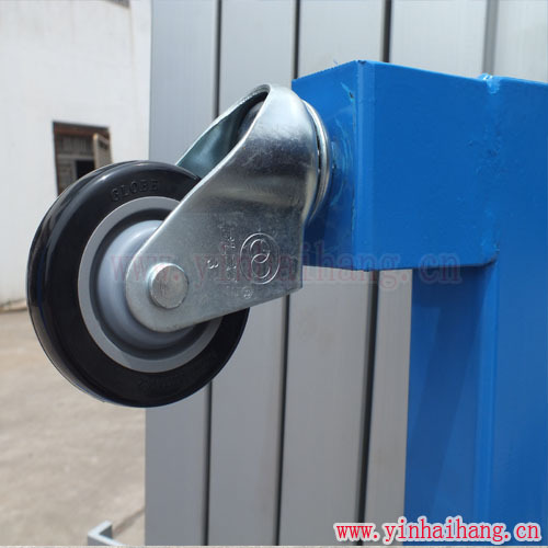 手摇式物料升降机