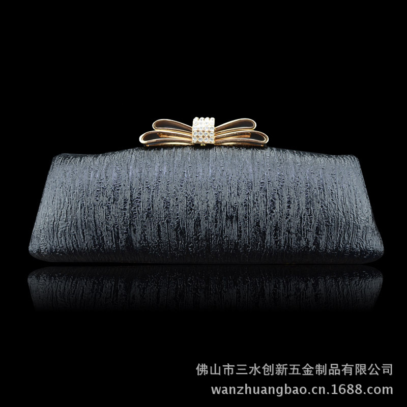 蝴蝶結樹皮紋手拿包
