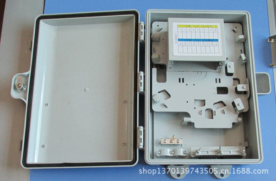 16芯插片式光分路器箱正面图片