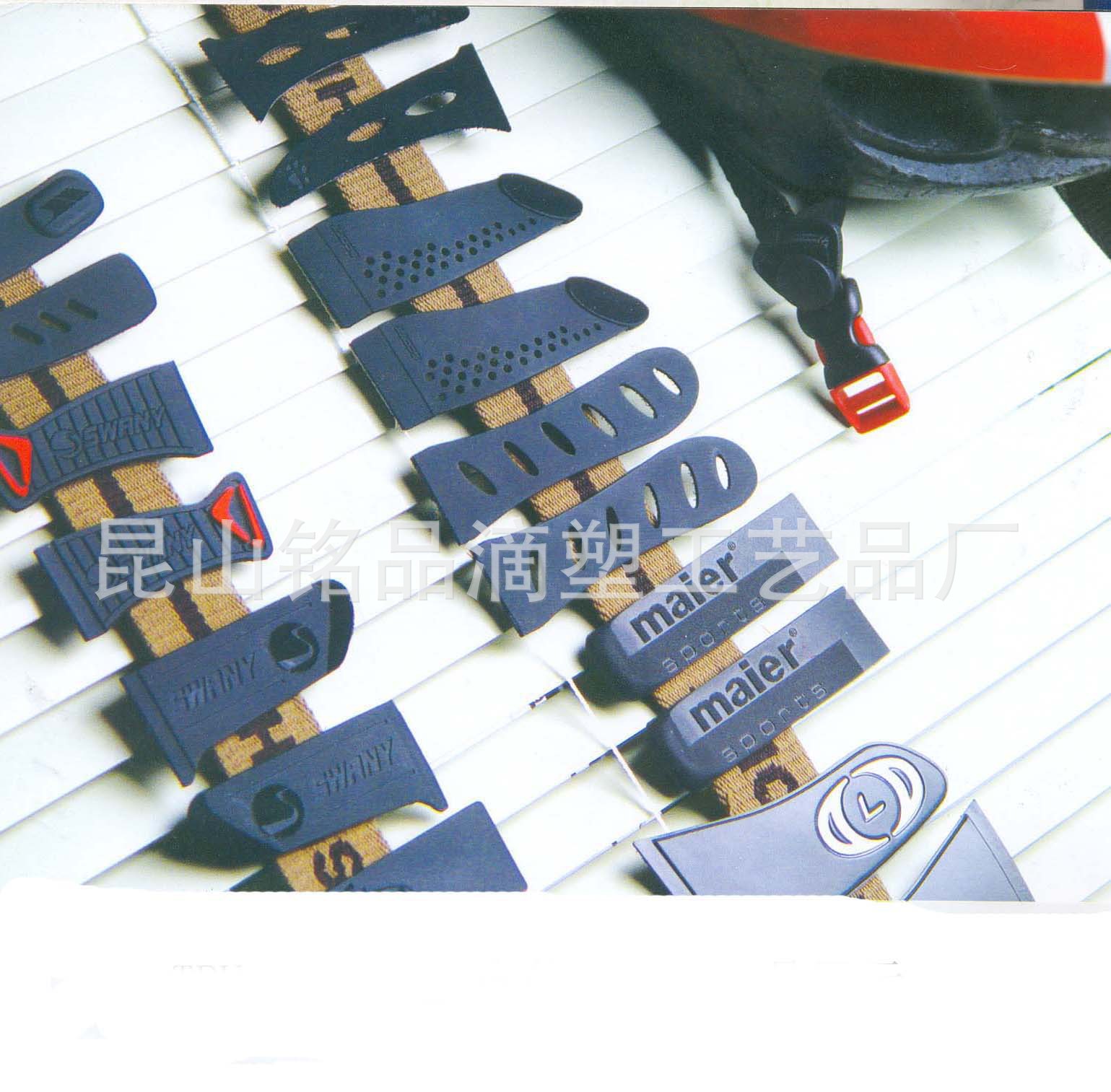 title_17752cf16817ca794a9dd71b