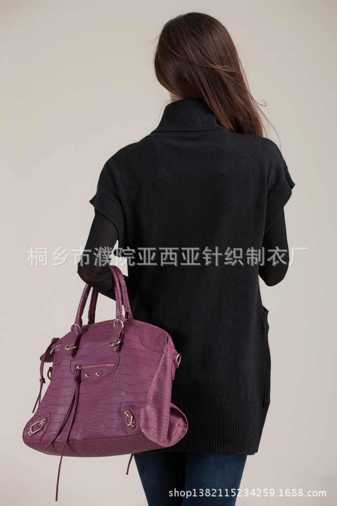 2013秋冬尊贵妈妈装新款羊毛衫