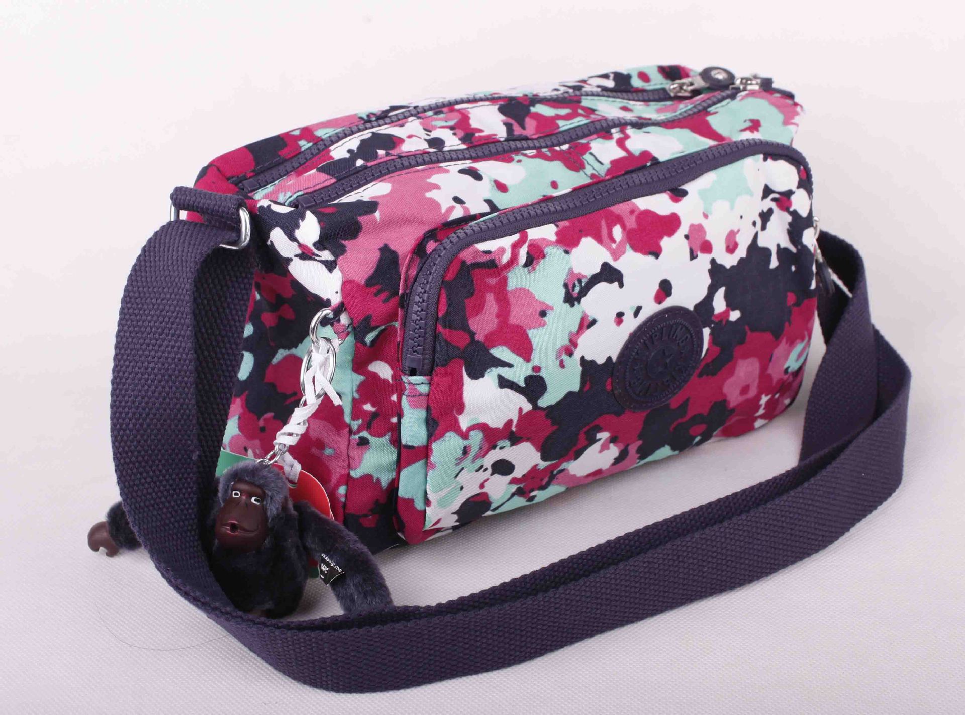 Ӧ¿ kipling 2020Բɫб