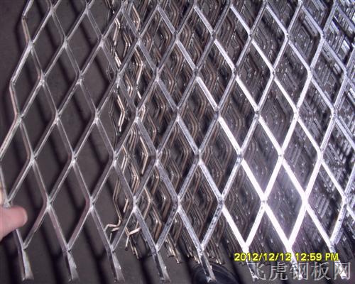 不锈钢钢板网01