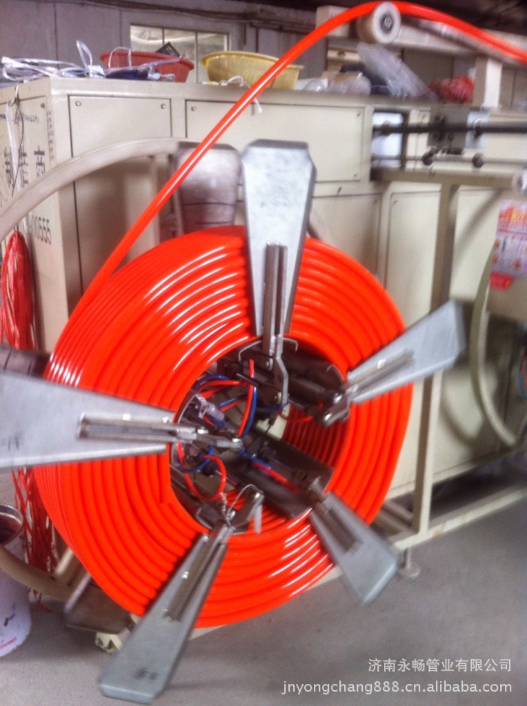 精品PE-RT耐热聚乙烯管材