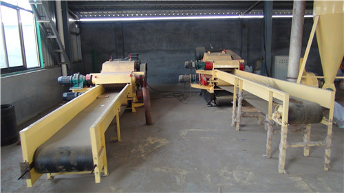 木屑机/木材粉碎机可带料来公司试机订货