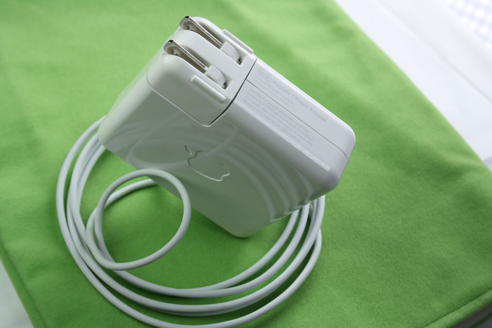 新款帶logo85W3