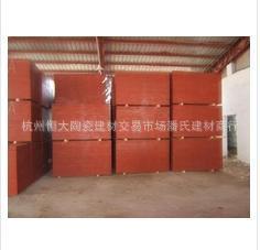 全国招商供应3*6尺杨木红板，木板材，中低层厂房建筑模板