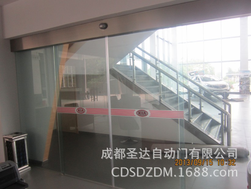 金堂宇霖汽车自动门12