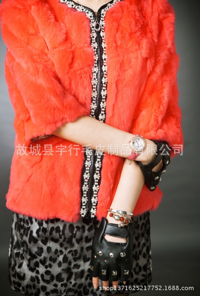 獺兔毛鑲鑽服裝