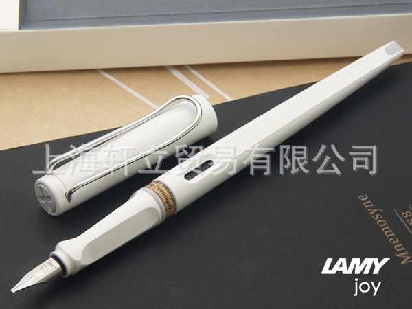 纯白亮杆钢笔-3